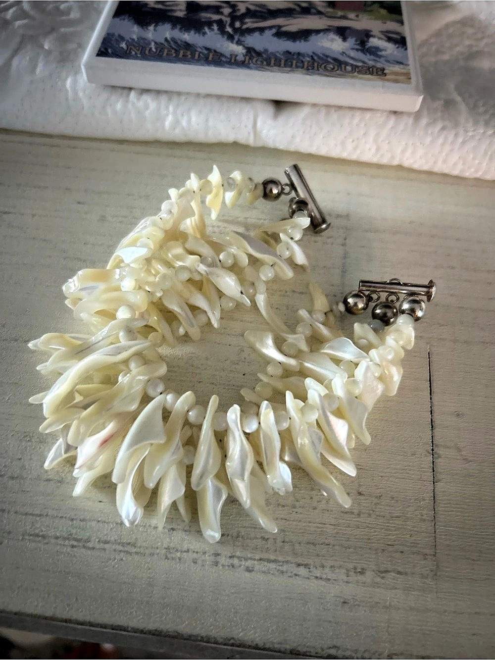 Shell Bracelet in Cream & White